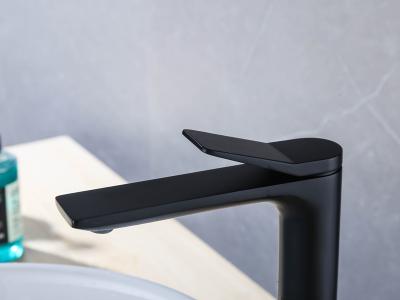 Modern Fashional Bathroom Faucet